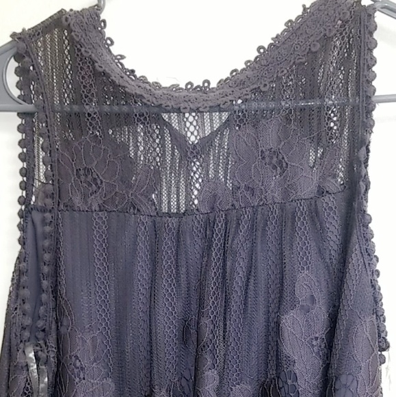 Blouse - Picture 2 of 5